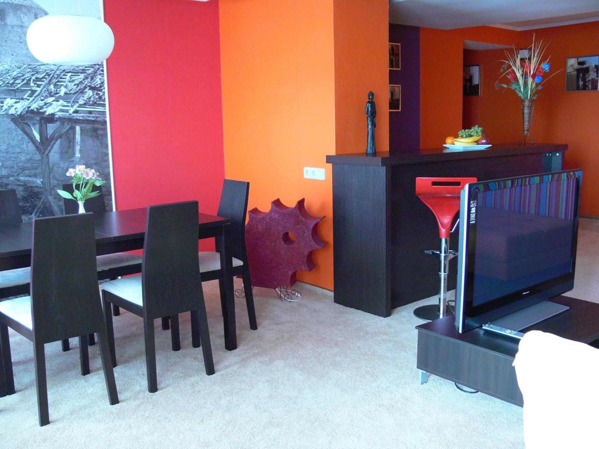 7 Days Hotel Kamyanets-Podilskyi Extérieur photo